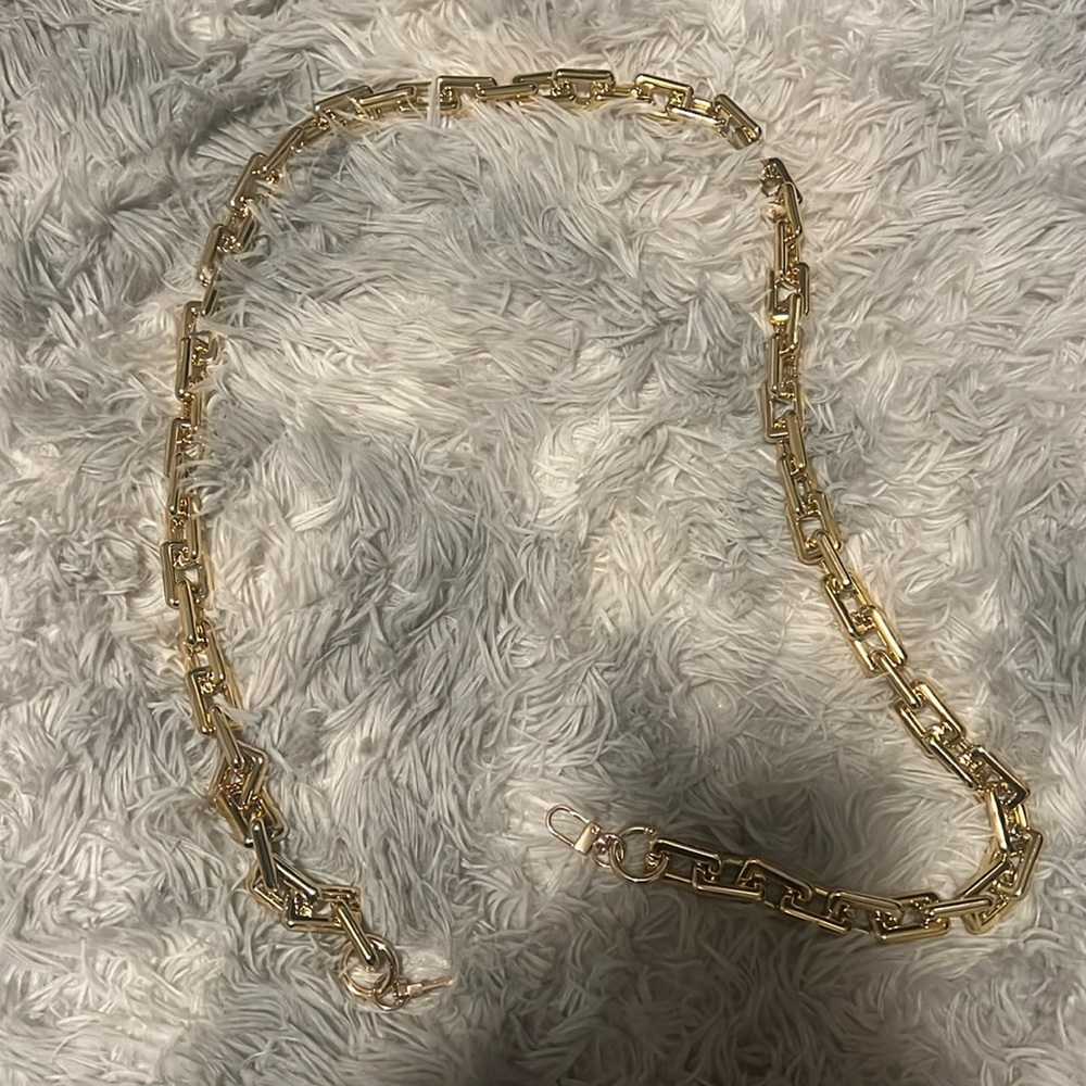 Gold Chunky Crossbody Chain